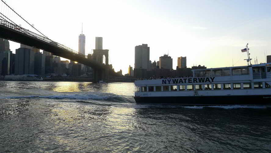 NYC_2015-06-21 19-59-11_P1110408